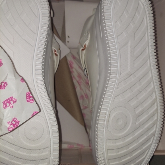 NEVER WORN JUICY COUTURE GOLD Dottie White HIGH TOP SHOE NIB FANCY SIZE 8 1/2 - Picture 4 of 5
